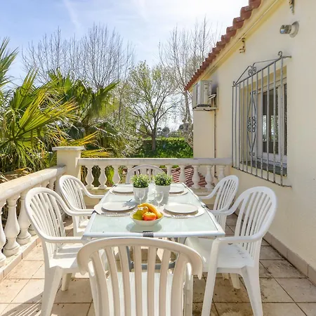 Muga-9 By Interhome Ampuriabrava